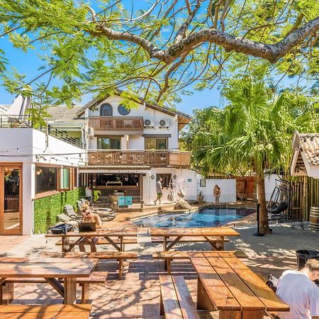 Aquarius Backpackers Resort Байрън Бей Екстериор снимка