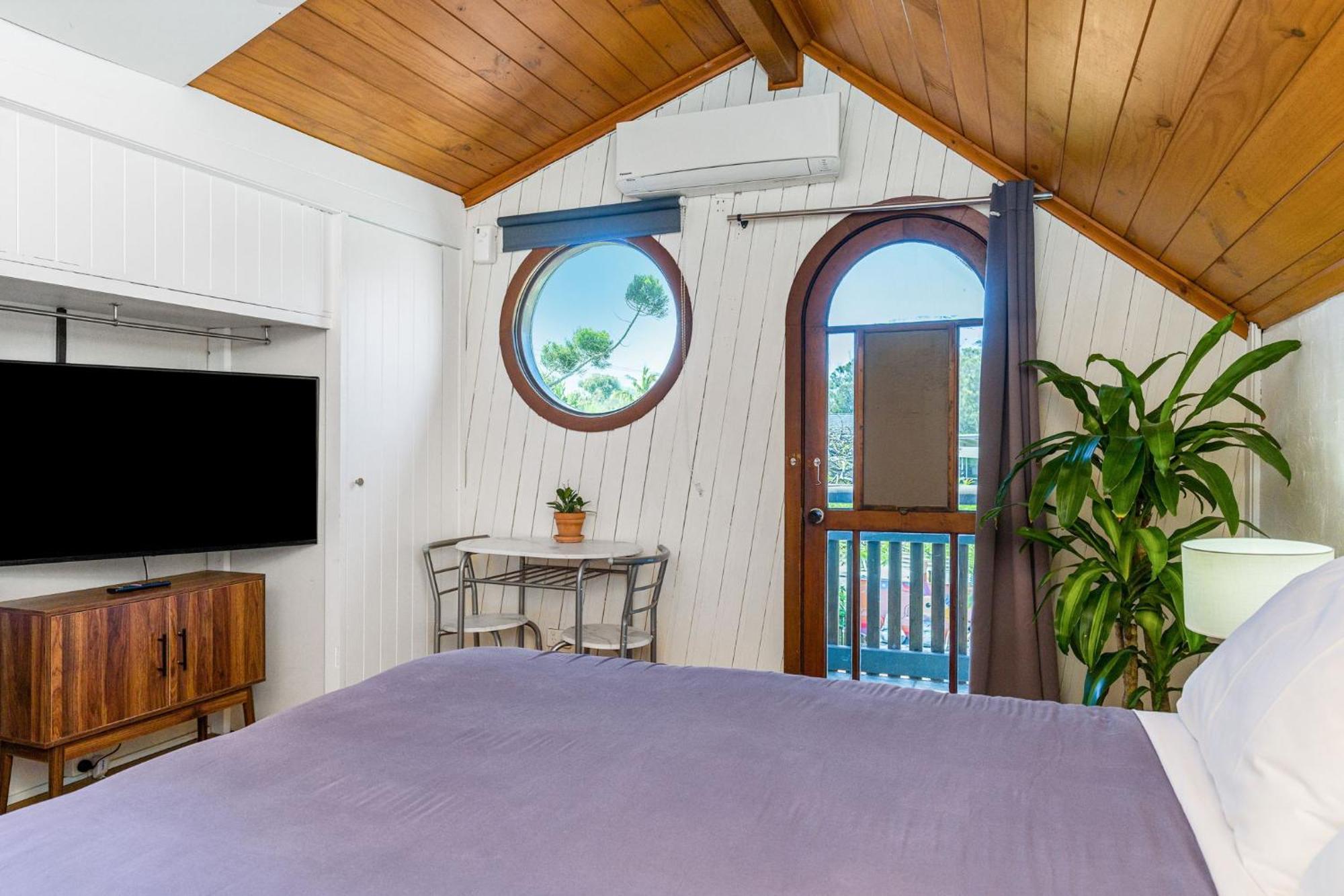 Aquarius Backpackers Resort Байрън Бей Екстериор снимка
