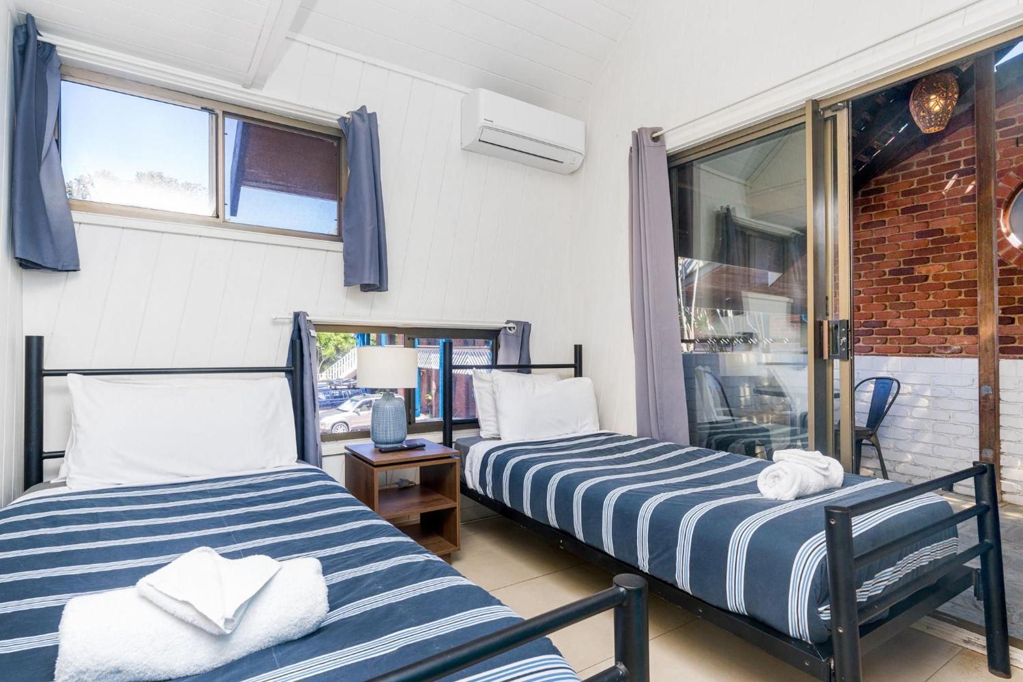 Aquarius Backpackers Resort Байрън Бей Екстериор снимка