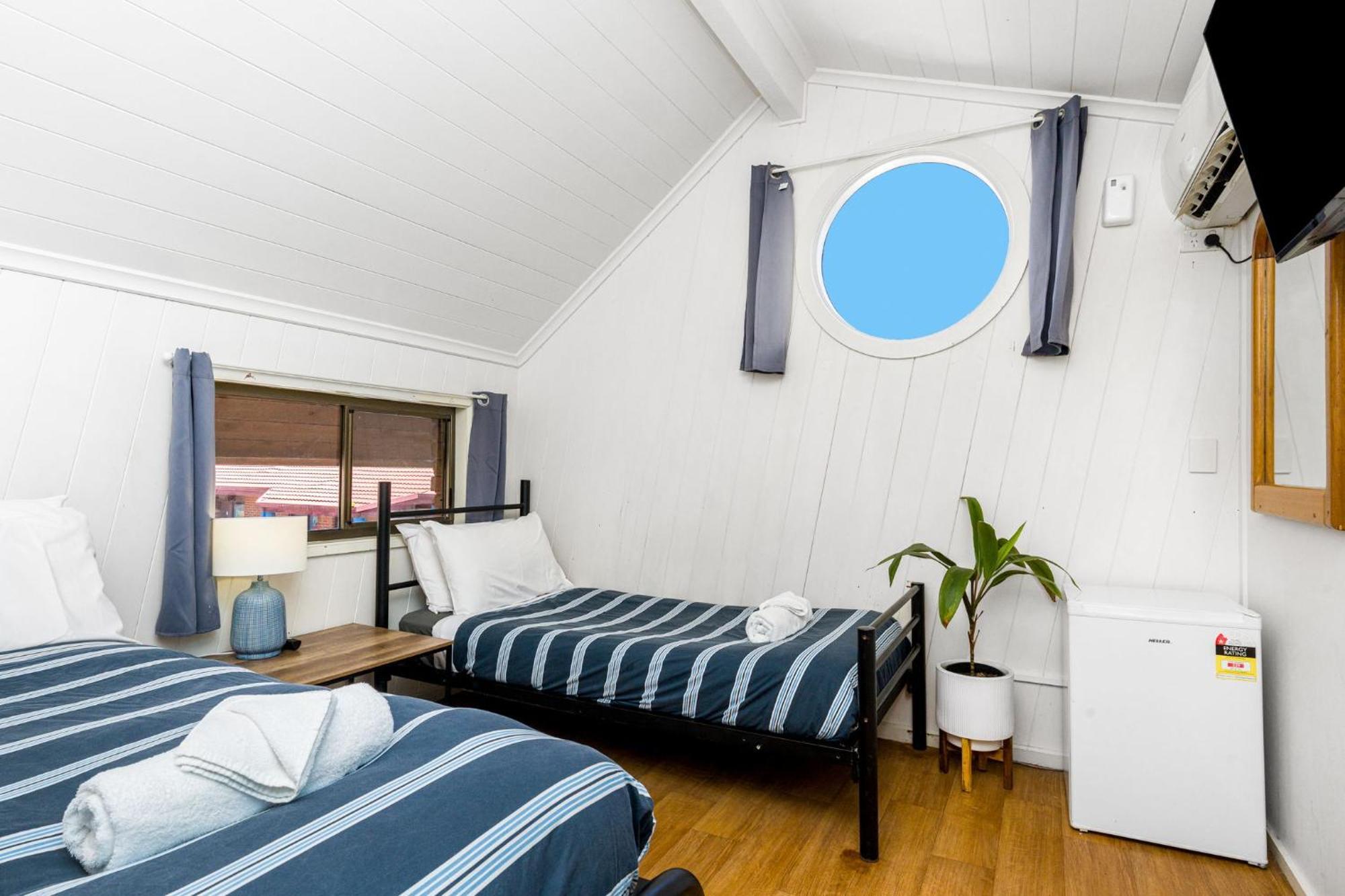 Aquarius Backpackers Resort Байрън Бей Екстериор снимка